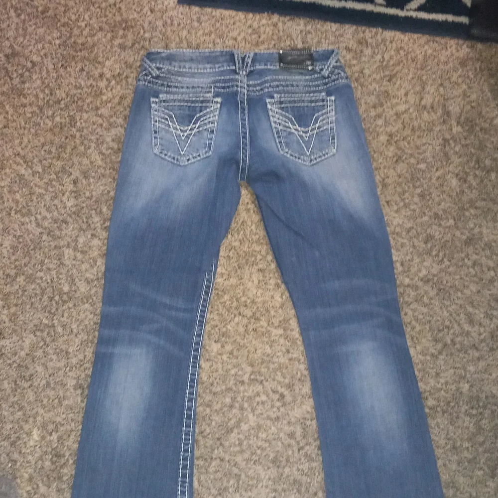 Jeans - Picture 3 of 3